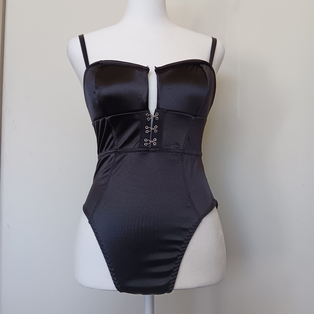 basic black bodysuit